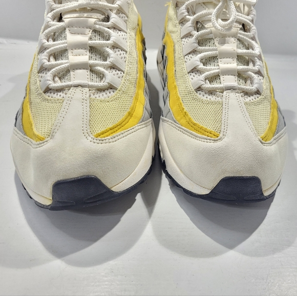 NIKE AIR MAX 95 RUNNING SHOES MEN'S SIZE 11 GREY AMARILLO CD7495-100 - Picture 7 of 16